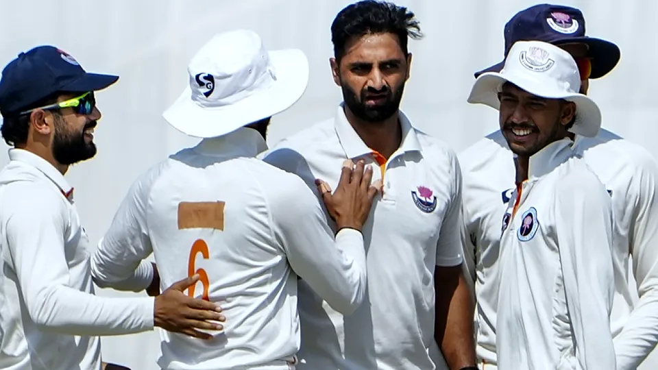 Heaphy’s 90 Under Bad Light: India A Stumbles by One in Pune
